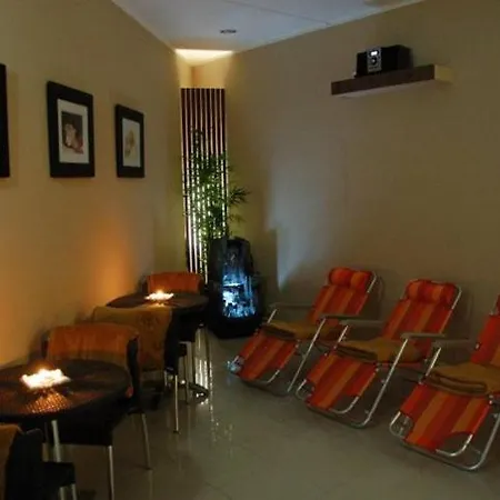 Centrum & Wellness Hotel